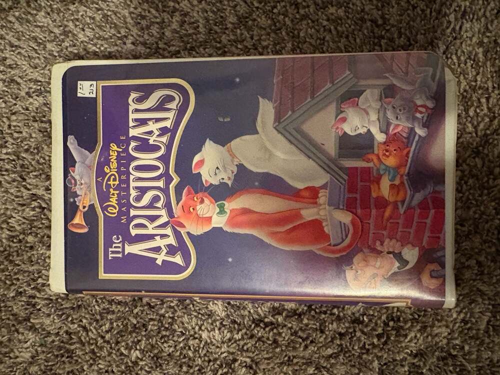 The Aristocats Walt Disney Masterpiece Collection VHS Tape
